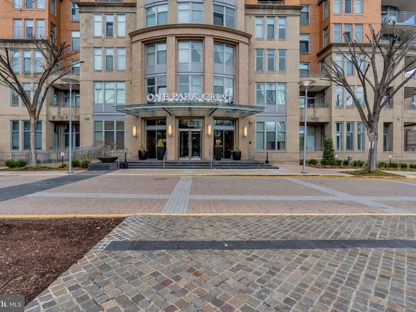8220 CRESTWOOD HEIGHTS DRIVE, Unit 517, MCLEAN, VA 22102