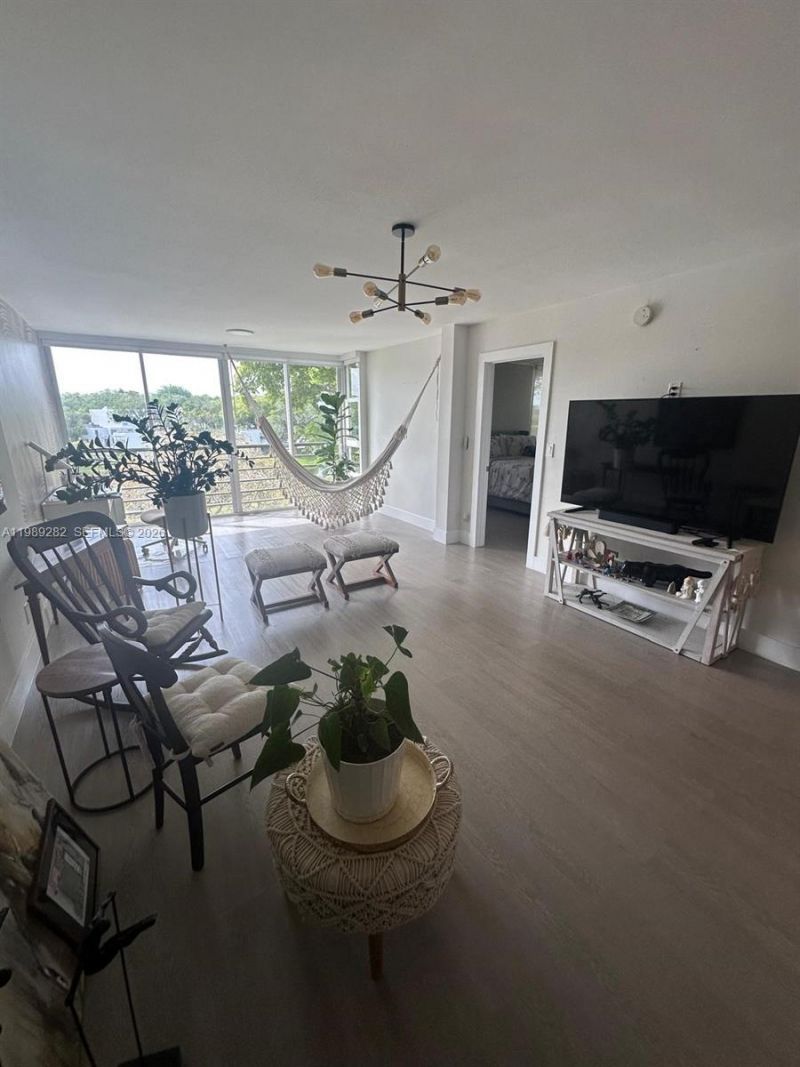 1811 Sabal Palm Dr, Unit 406, Davie, FL 33324 Photo