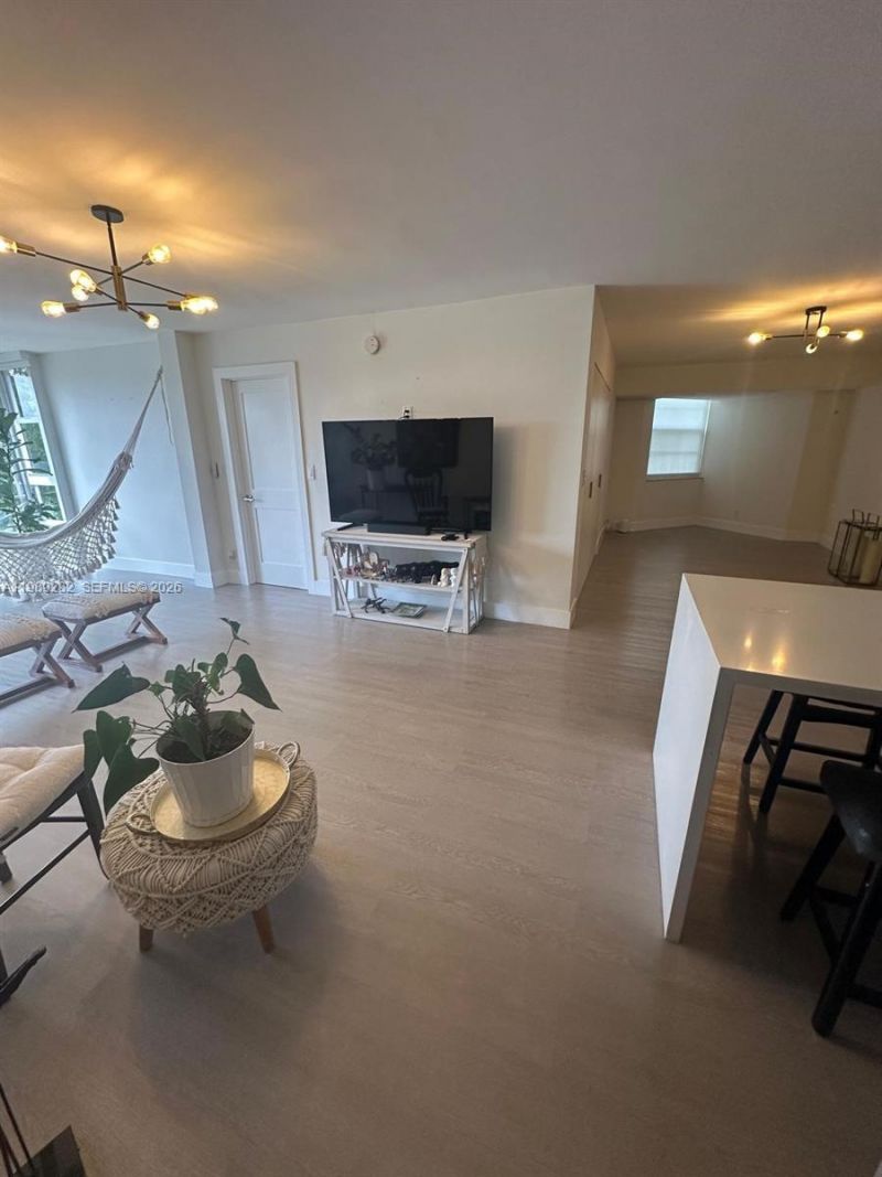 1811 Sabal Palm Dr, Unit 406, Davie, FL 33324 Photo