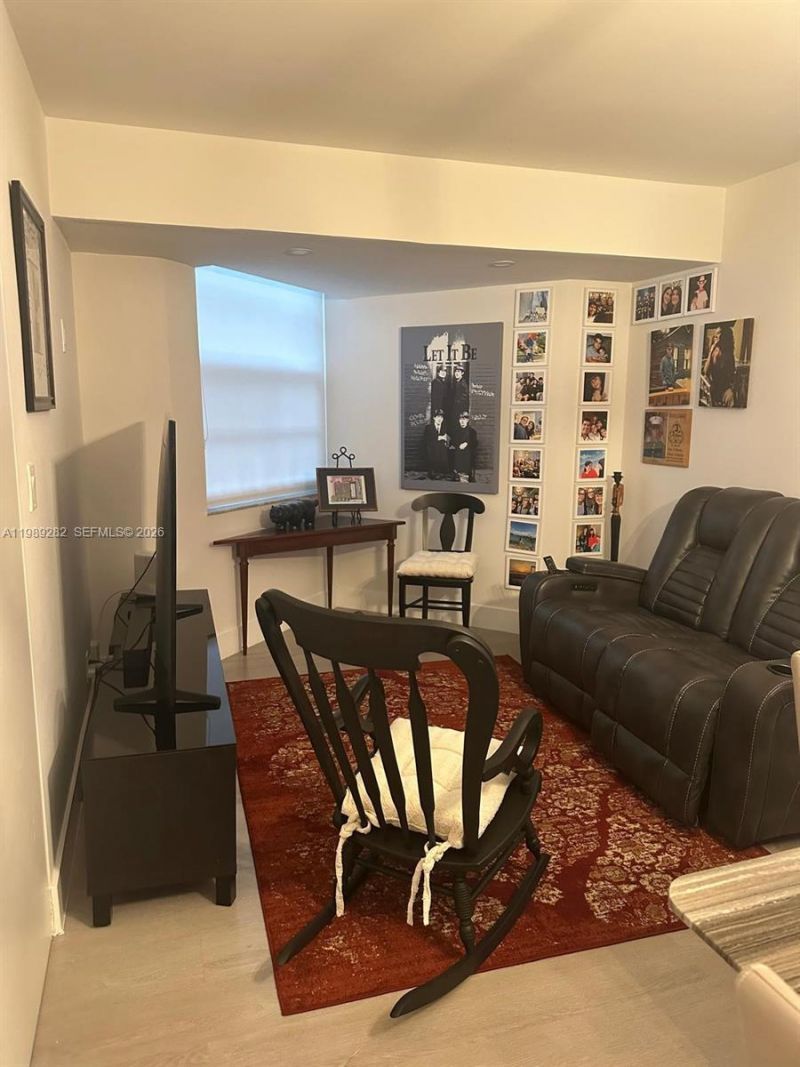 1811 Sabal Palm Dr , Unit 406, Davie, FL 33324 Photo