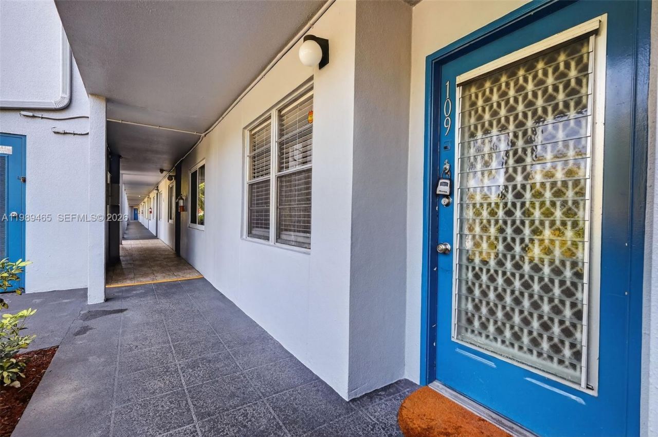 12500 SW 5th Ct, Unit 109M, Pembroke Pines, FL 33027 Photo