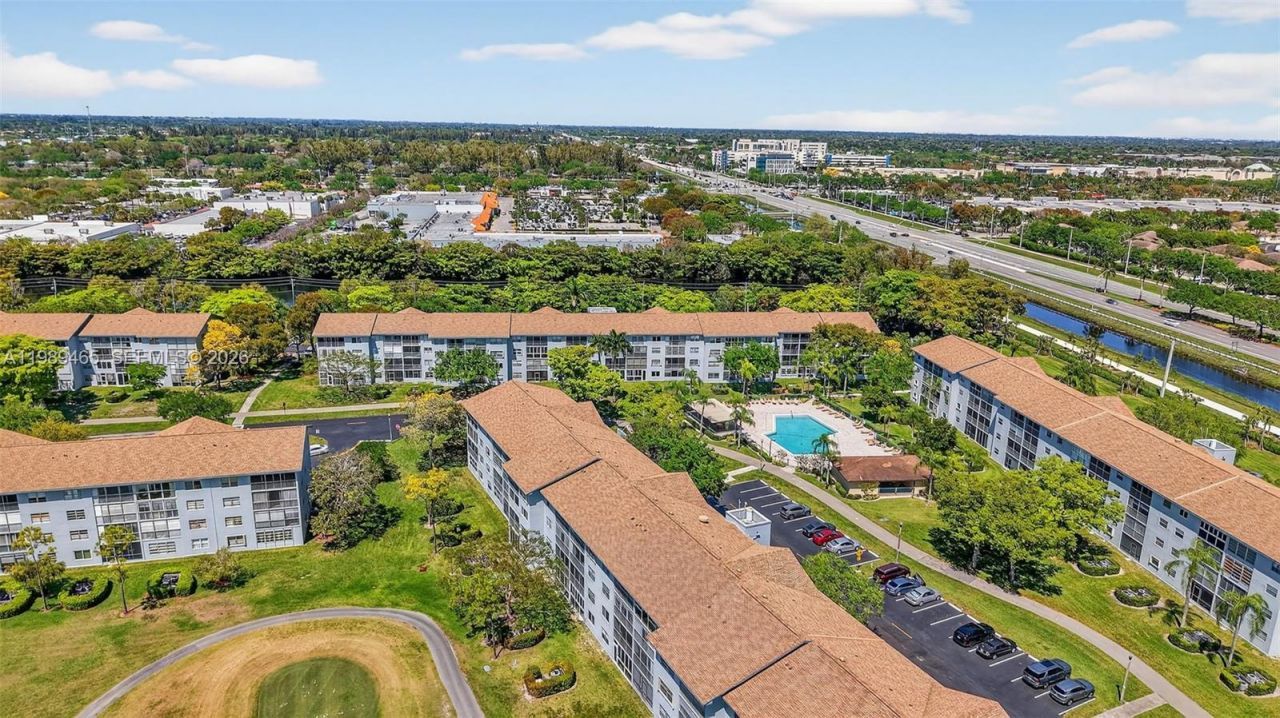 12500 SW 5th Ct, Unit 109M, Pembroke Pines, FL 33027 Photo