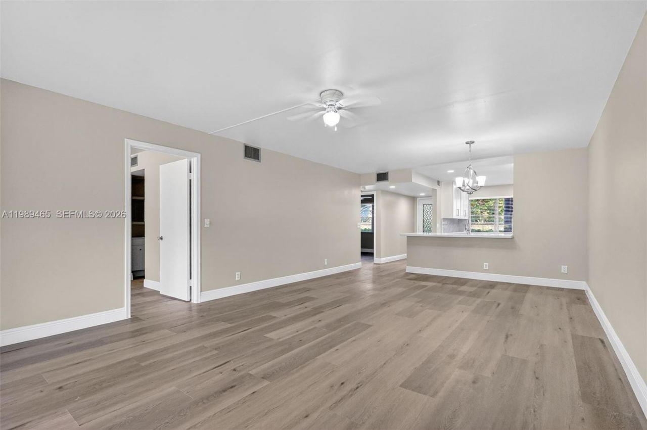 12500 SW 5th Ct, Unit 109M, Pembroke Pines, FL 33027 Photo
