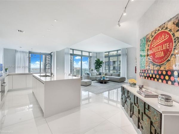 88 SW 7th St , Unit 4101, Miami, FL 33130