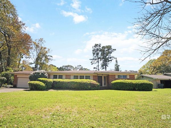 134 Fairway Drive, Daphne, AL 36526