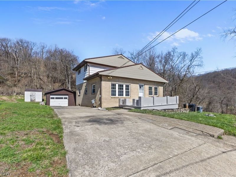 353 Weirton Avenue, Weirton, WV 26062 Photo 2