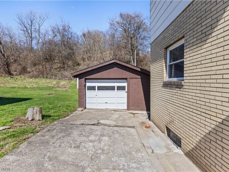 353 Weirton Avenue, Weirton, WV 26062 Photo 3