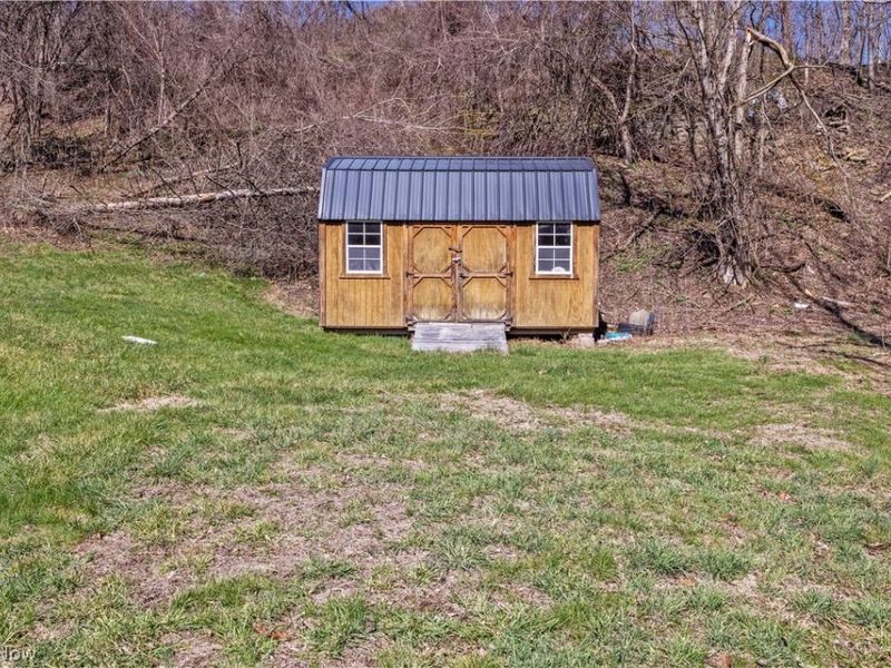 353 Weirton Avenue, Weirton, WV 26062 Photo 6