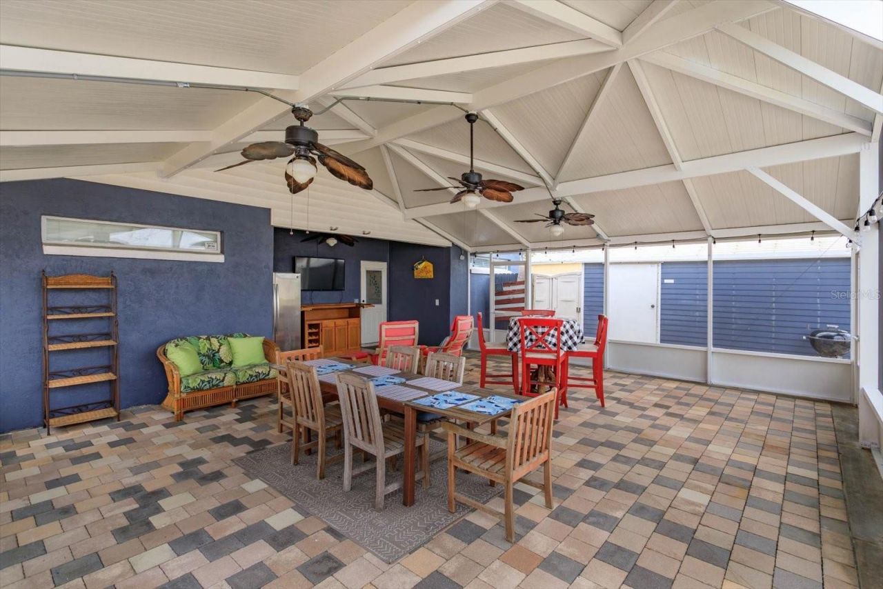 830 E 25th Avenue, New Smyrna Beach, FL 32169 Photo