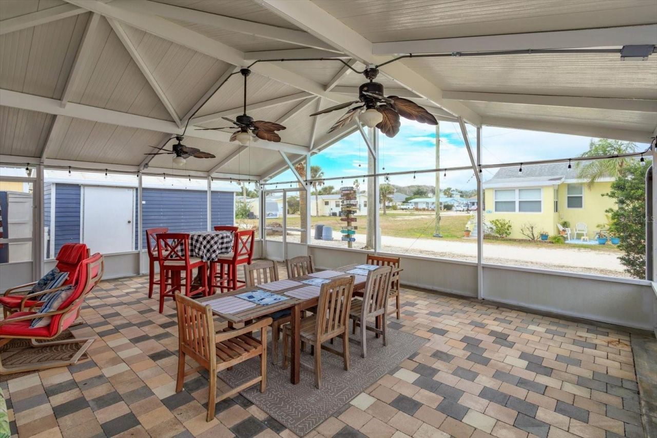 830 E 25th Avenue, New Smyrna Beach, FL 32169 Photo