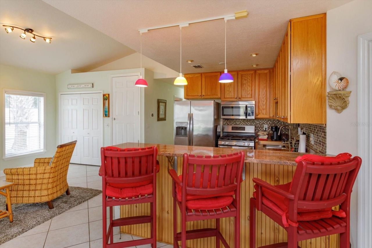 830 E 25th Avenue, New Smyrna Beach, FL 32169 Photo