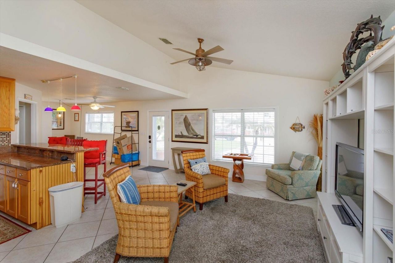 830 E 25th Avenue, New Smyrna Beach, FL 32169 Photo