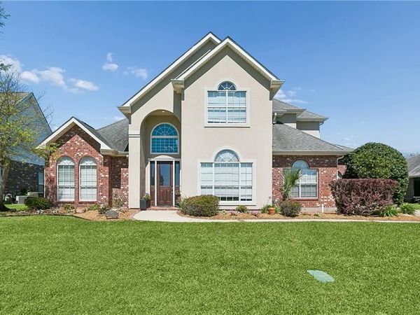 209 POINSETTIA Drive , Belle Chasse, LA 70037