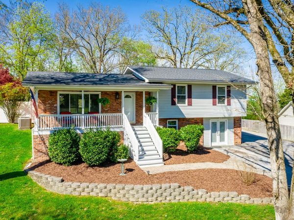 1121 O Henry Drive, Hixson, TN 37343