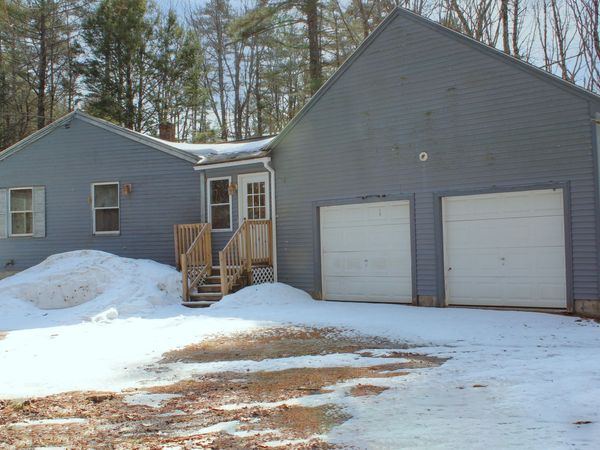 29 Kennedy Drive, Waterboro, ME 04061