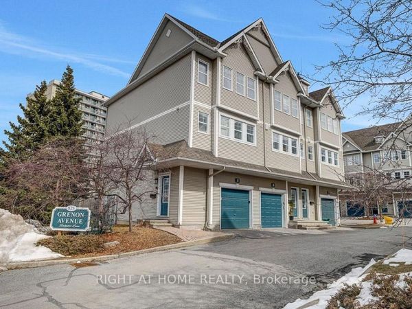 825 Grenon Avenue, Unit 3, Ottawa, ON K2B6G1