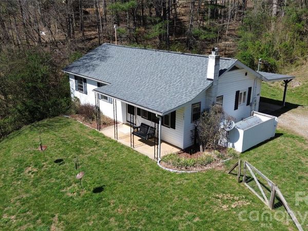 105 Baird Road , Mars Hill, NC 28754