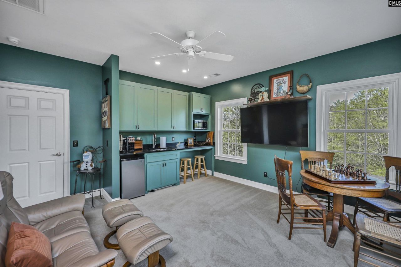 1011 Harbor View Drive  Photo 13