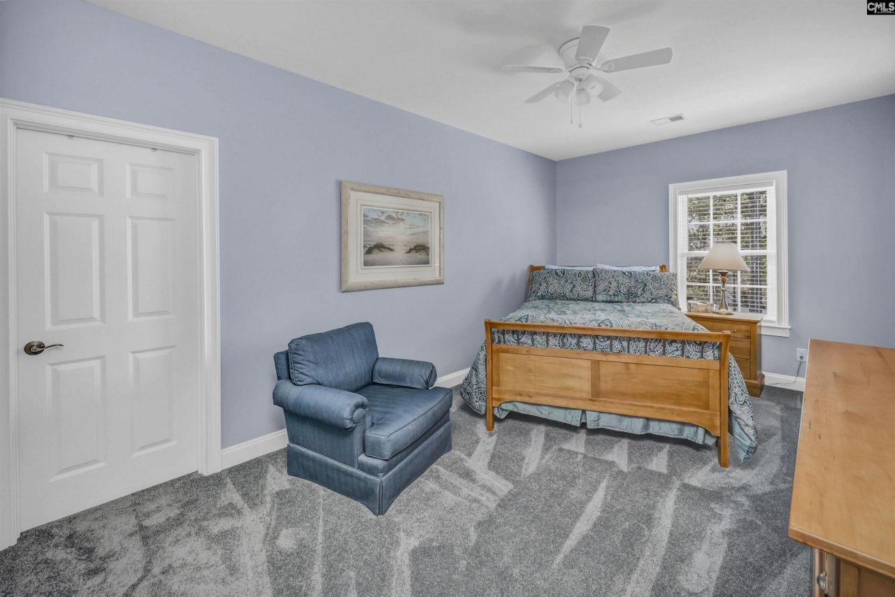 1011 Harbor View Drive  Photo 15