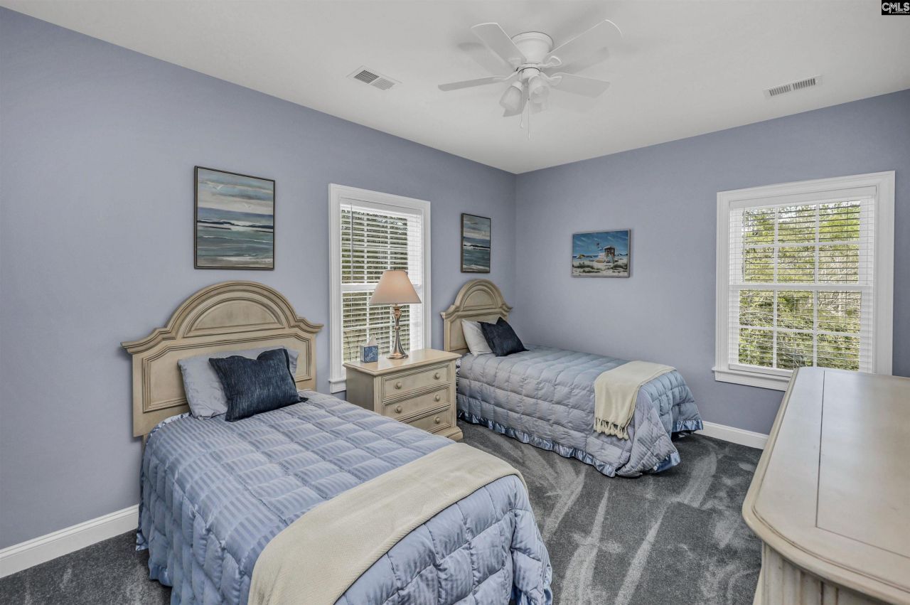 1011 Harbor View Drive  Photo 9