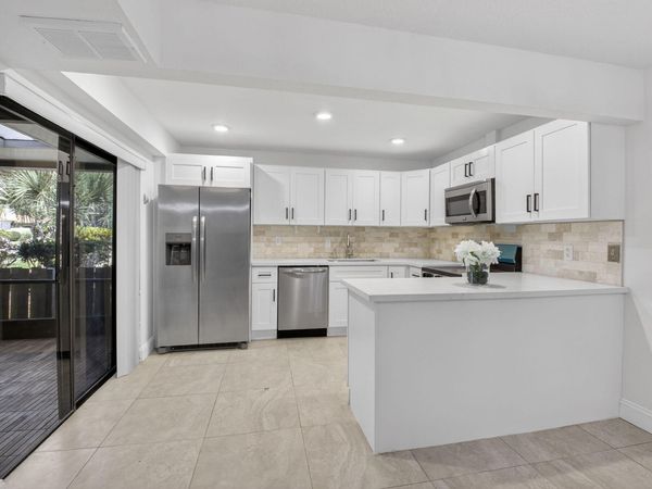 717 NW 29th Avenue, Unit B, Delray Beach, FL 33445