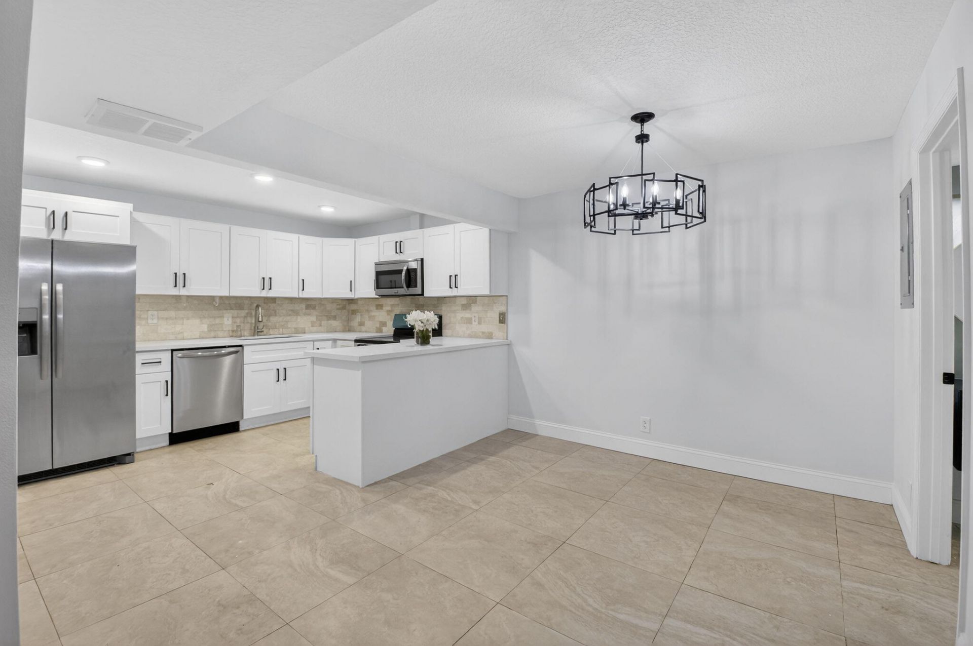 717 NW 29th Avenue, Unit B, Delray Beach, FL 33445 Photo