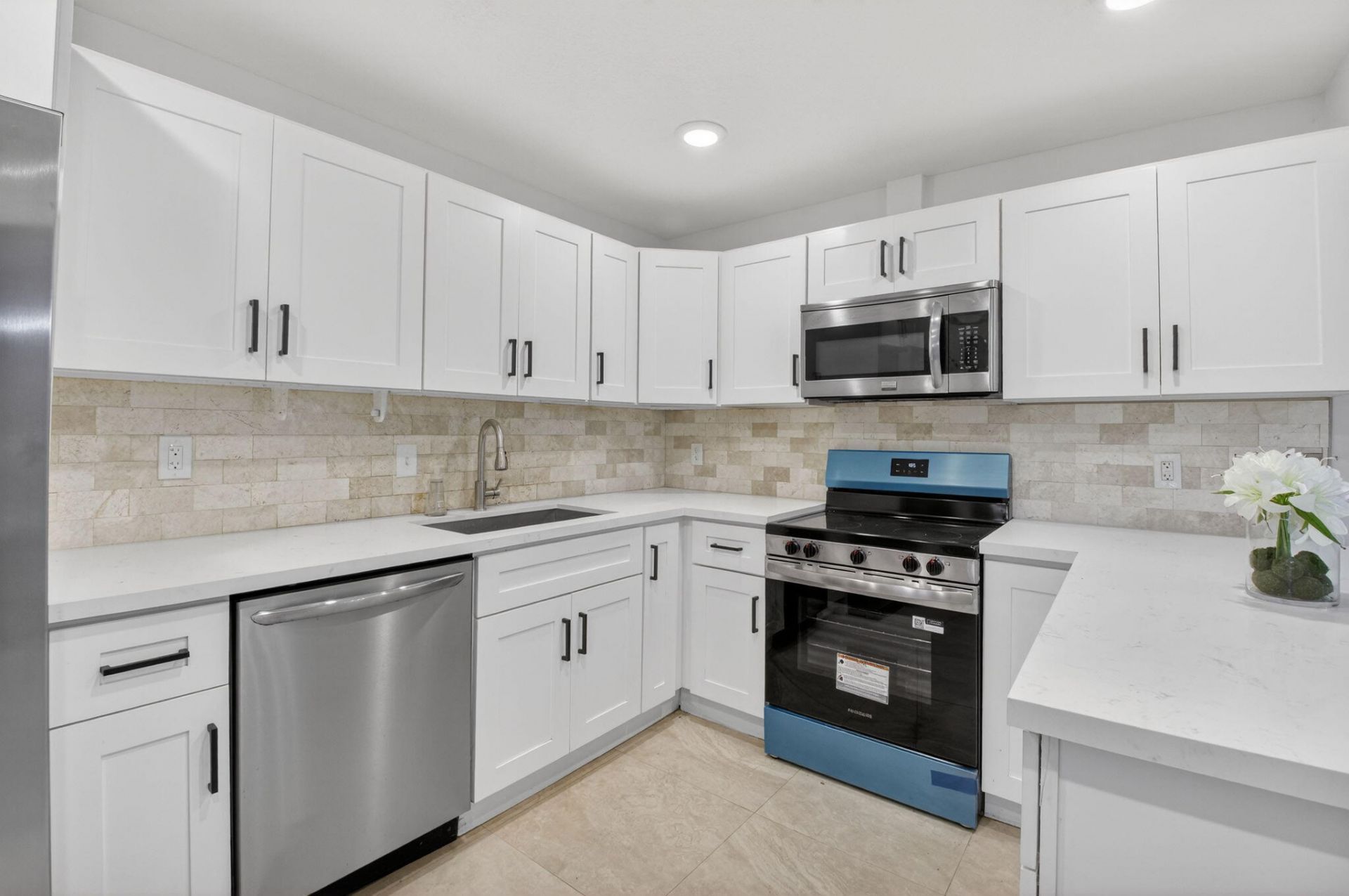 717 NW 29th Avenue, Unit B, Delray Beach, FL 33445 Photo