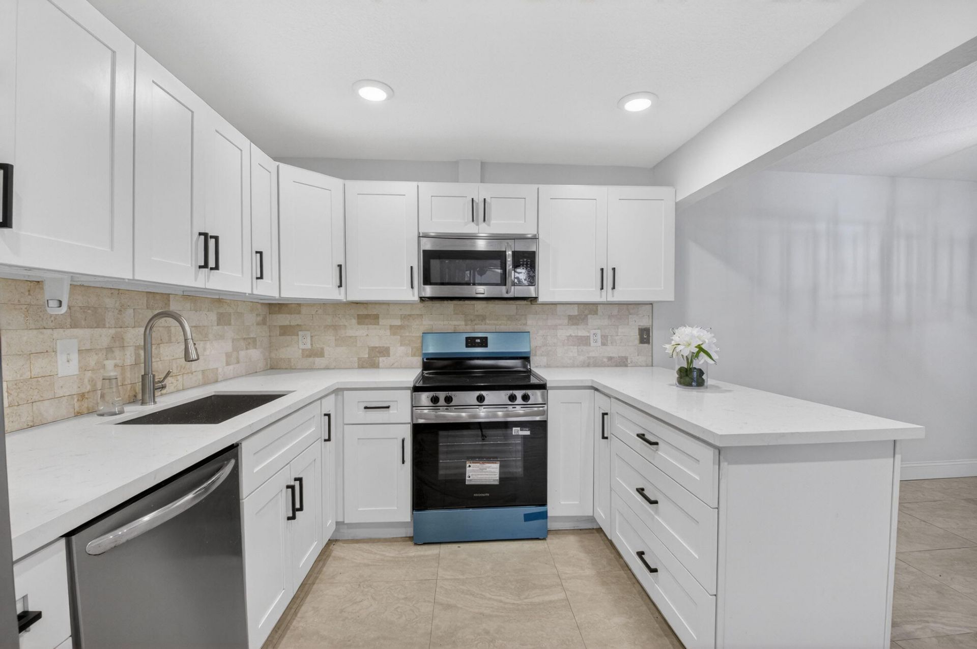 717 NW 29th Avenue, Unit B, Delray Beach, FL 33445 Photo