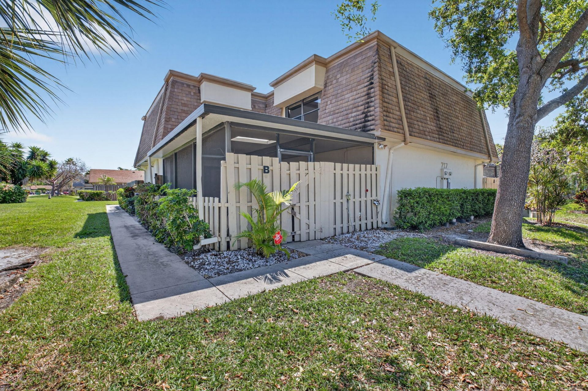717 NW 29th Avenue, Unit B, Delray Beach, FL 33445 Photo