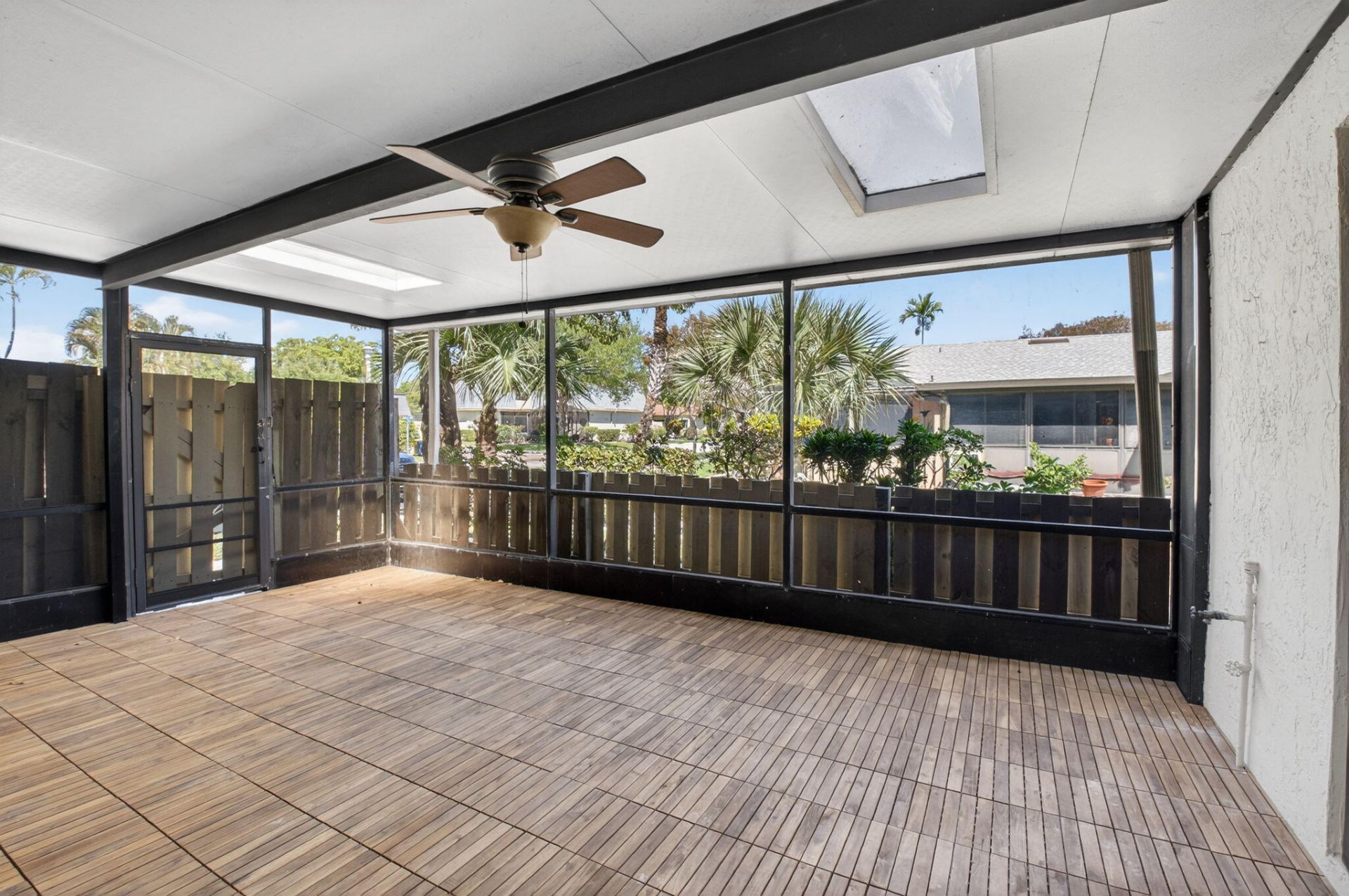 717 NW 29th Avenue, Unit B, Delray Beach, FL 33445 Photo