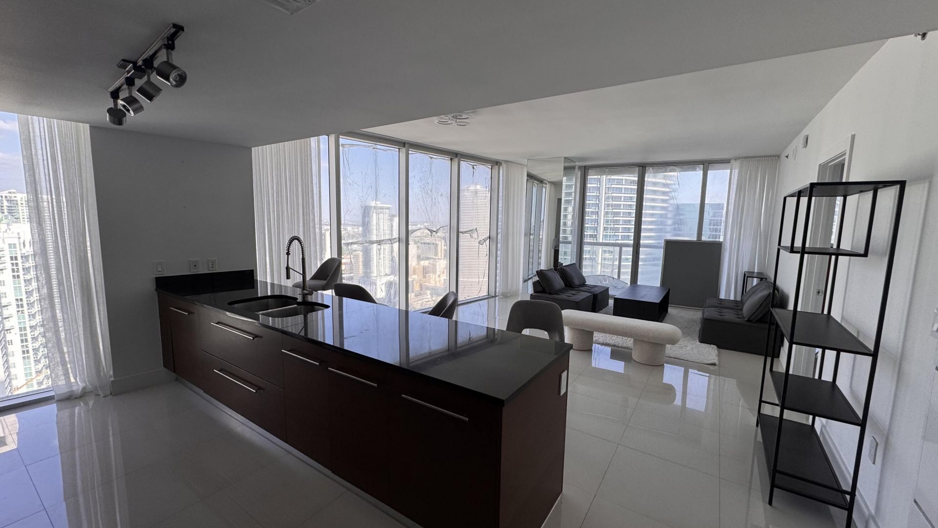 475 Brickell Avenue, Unit 4615, Miami, FL 33131 Photo