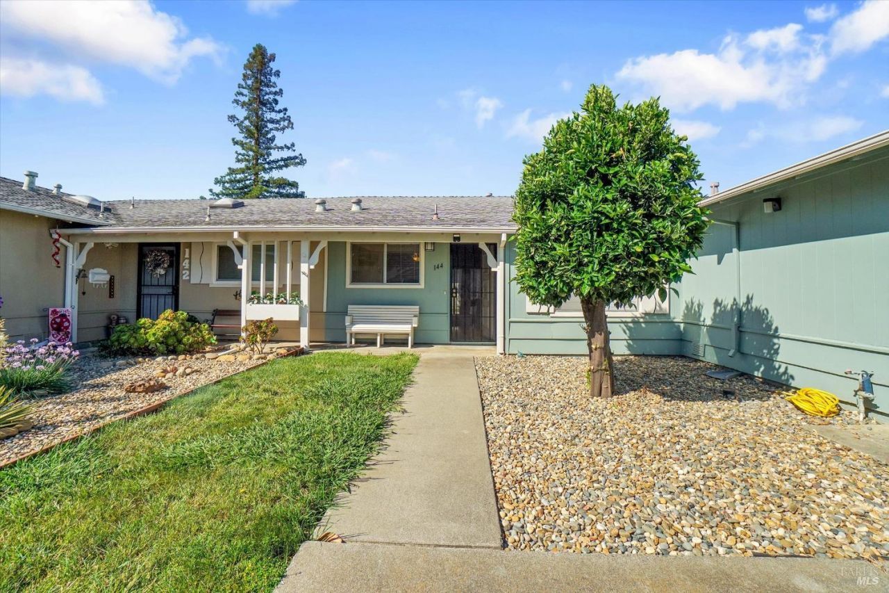 144 Monterey Drive, Vacaville, CA 95687 Main Photo