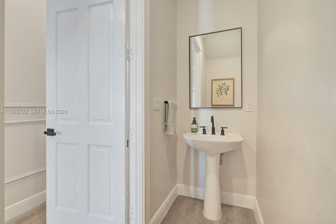 1121 NE 14th Ave , Unit 1121, Fort Lauderdale, FL 33304 Photo