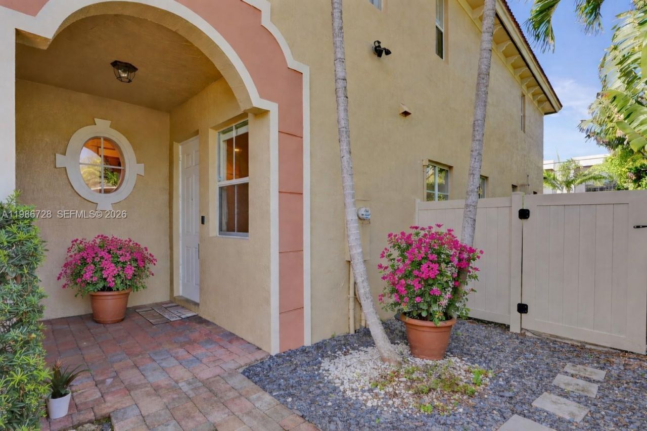 1121 NE 14th Ave , Unit 1121, Fort Lauderdale, FL 33304 Photo