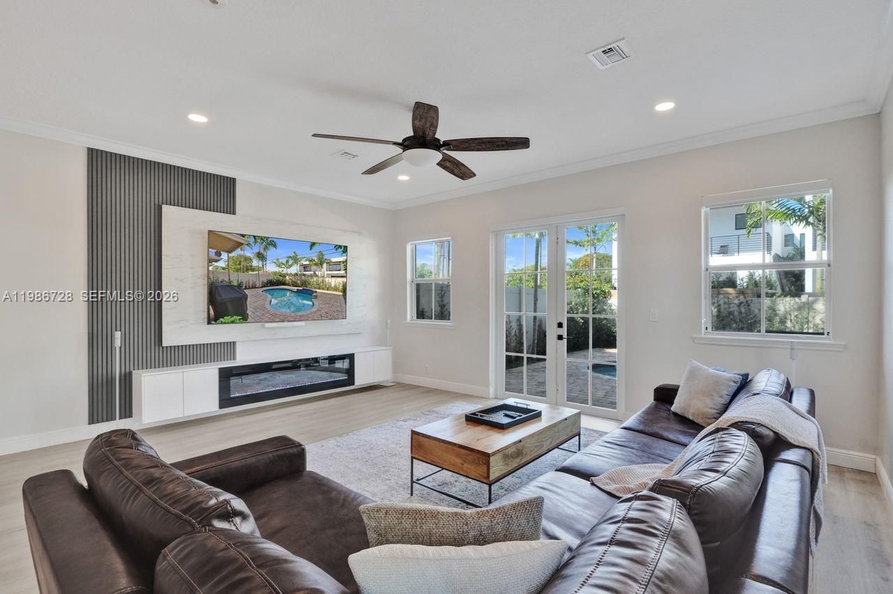 1121 NE 14th Ave , Unit 1121, Fort Lauderdale, FL 33304 Photo