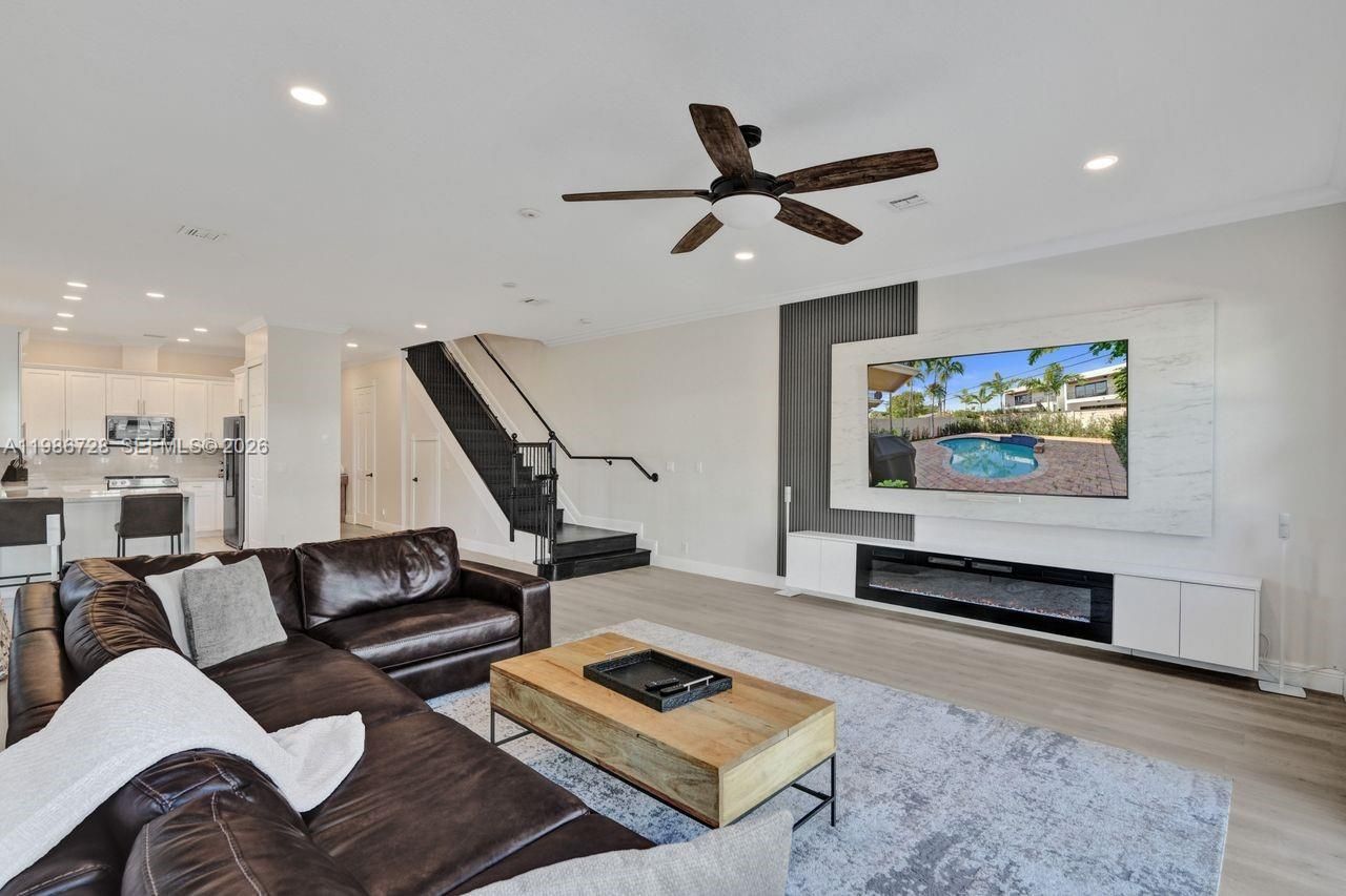 1121 NE 14th Ave , Unit 1121, Fort Lauderdale, FL 33304 Photo