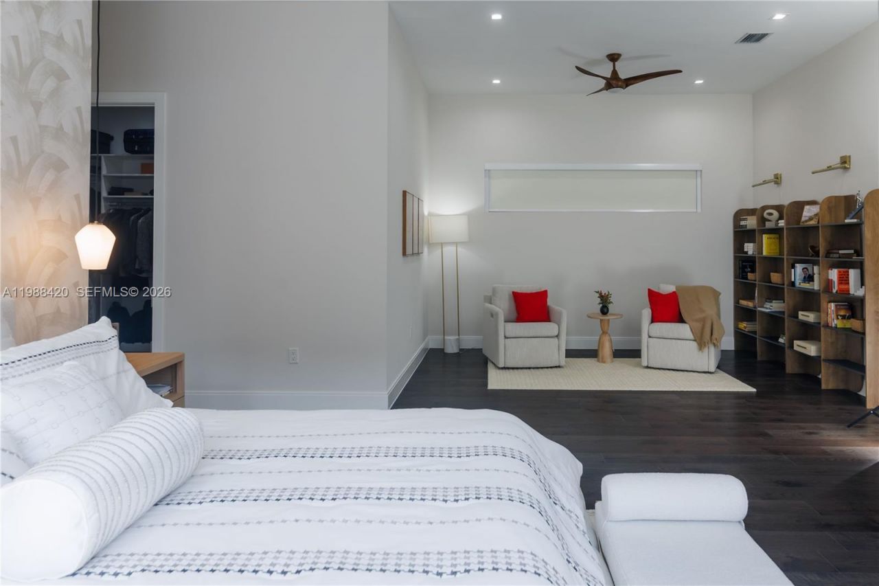 8115 NW 48th Ter , Doral, FL 33166 Photo