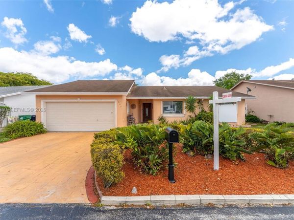 10021 SW 145th Pl , Miami, FL 33186