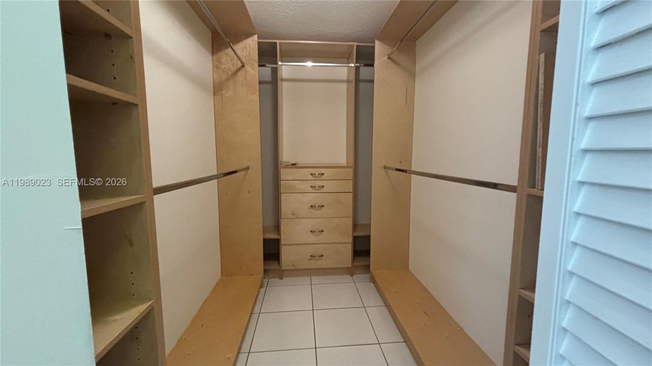 16605 SW 90th St , Miami, FL 33196 Photo