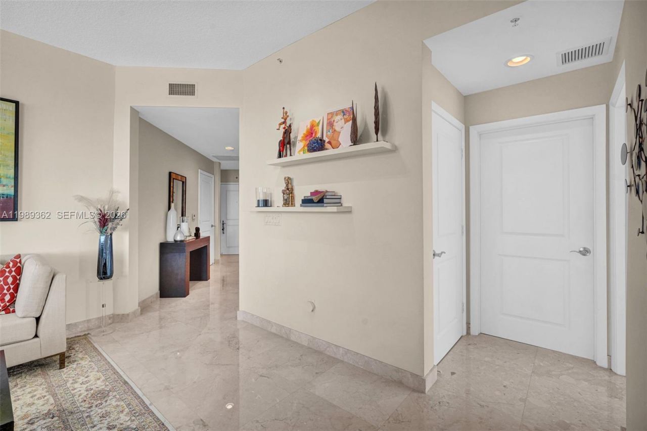 1945 S Ocean Dr , Unit 906, Hallandale Beach, FL 33009 Photo