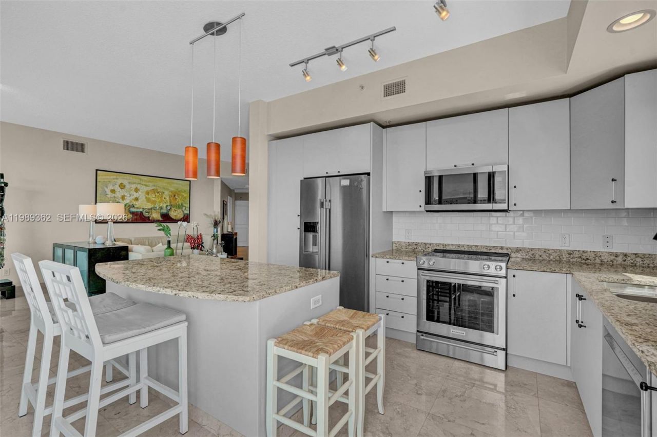 1945 S Ocean Dr , Unit 906, Hallandale Beach, FL 33009 Photo