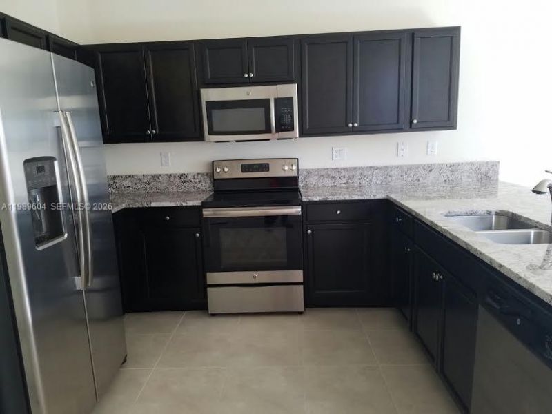 9205 W 33rd Way, Unit 9205, Hialeah, FL 33018 Photo