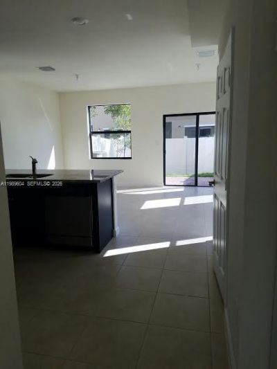 9205 W 33rd Way, Unit 9205, Hialeah, FL 33018 Photo