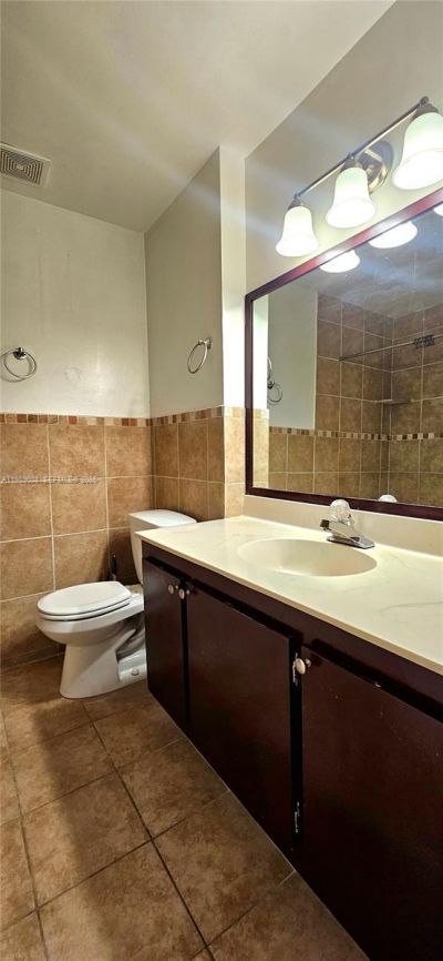 610 Commodore Dr , Plantation, FL 33325 Photo