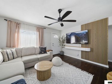 2721 N 38th Street, Lincoln, NE 68504