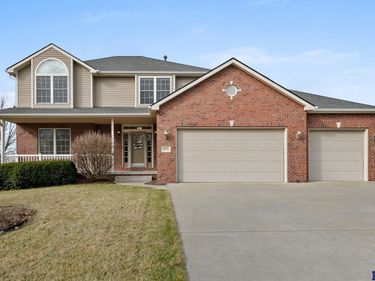 6851 Shadow Ridge Road, Lincoln, NE 68512