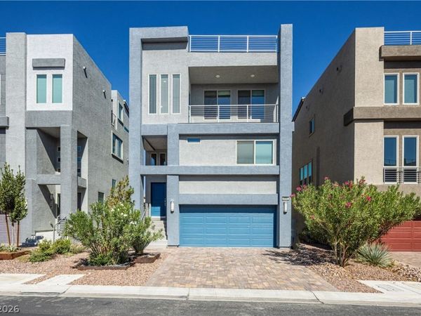 8040 Carpenter Creek Avenue, Las Vegas, NV 89113