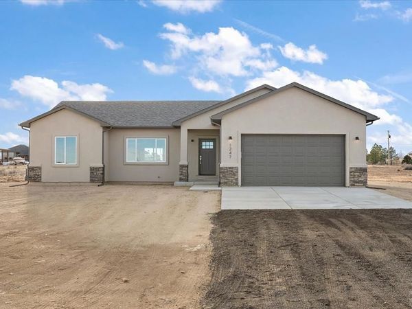 1247 N Saltbrush Ln, Pueblo West, CO 81007