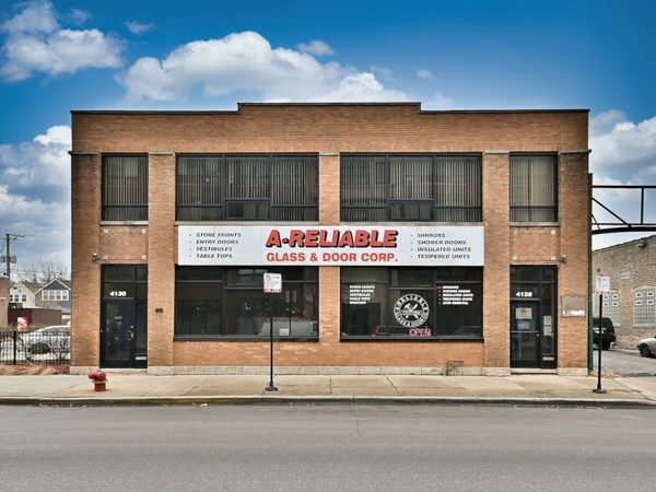 4128 W Belmont Avenue, Chicago, IL 60641