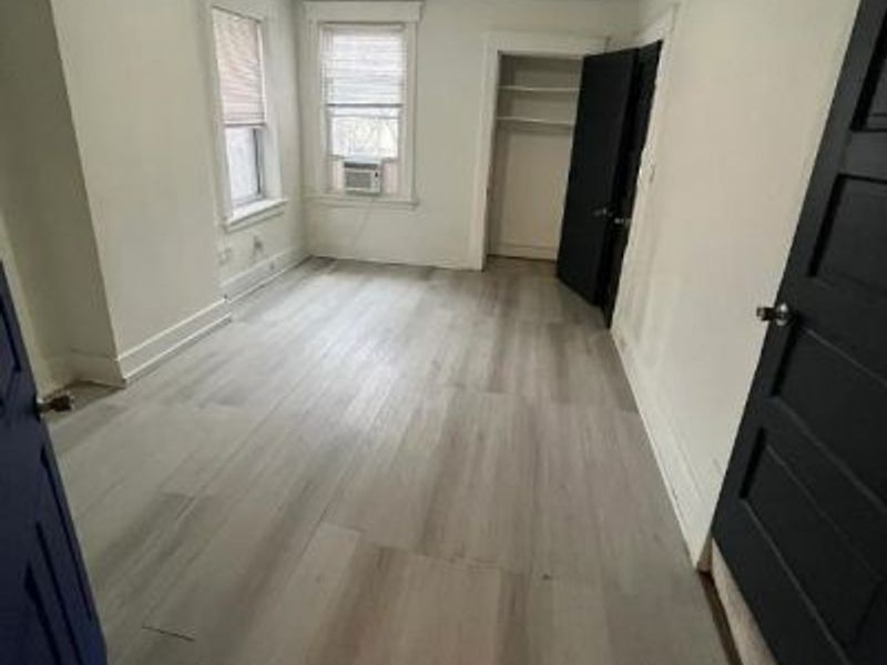 313 E University Avenue, Cincinnati, OH 45219 Photo 10